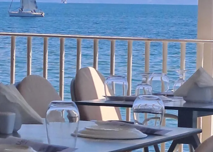 Giorgio Deluxe Apartments